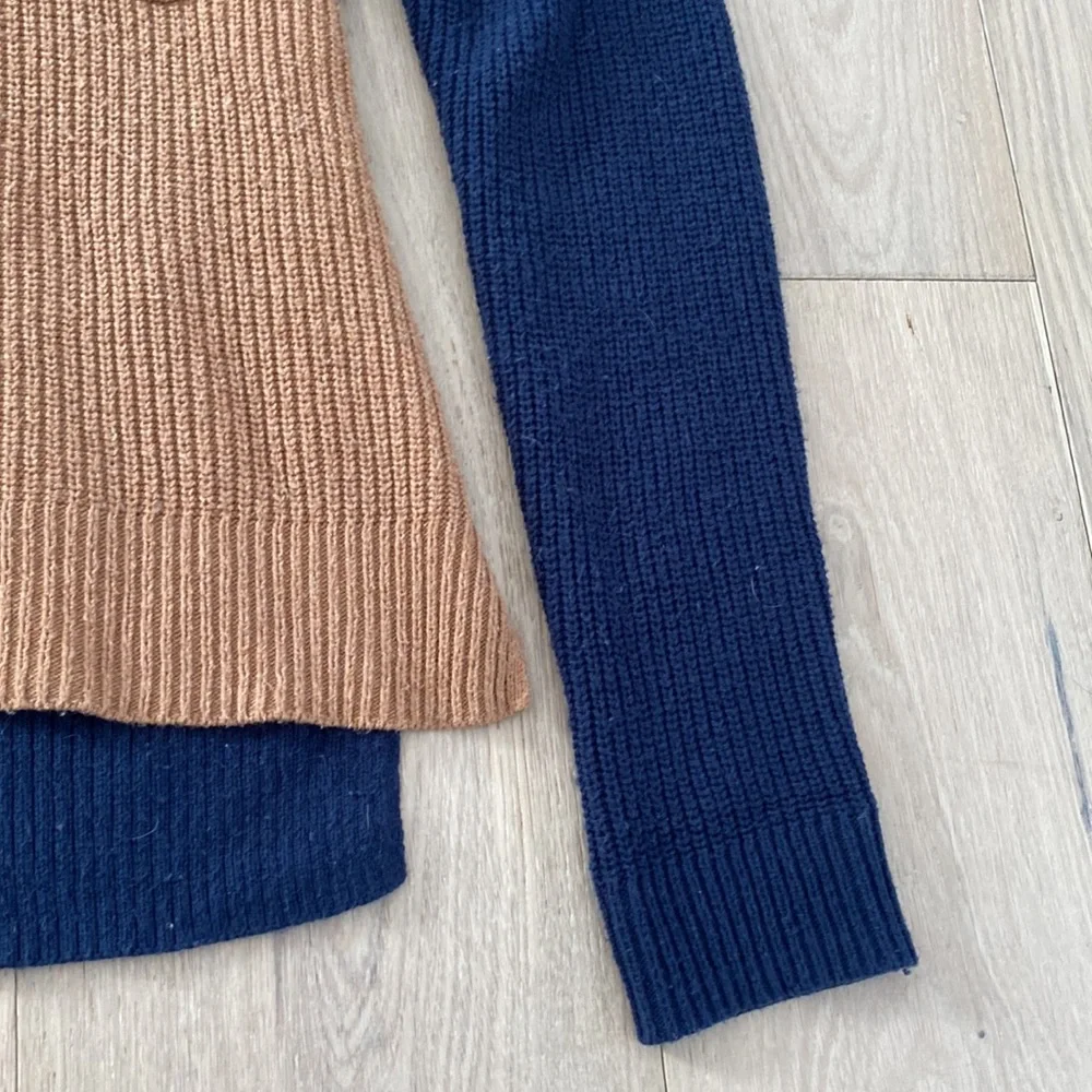 Madewell Tan & Navy Color Block Thompson Pocket Pullover Sweater - Picture 6 of 6